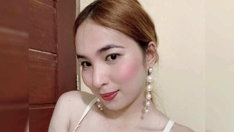 Free Live Sex Chat With KylineAcantara