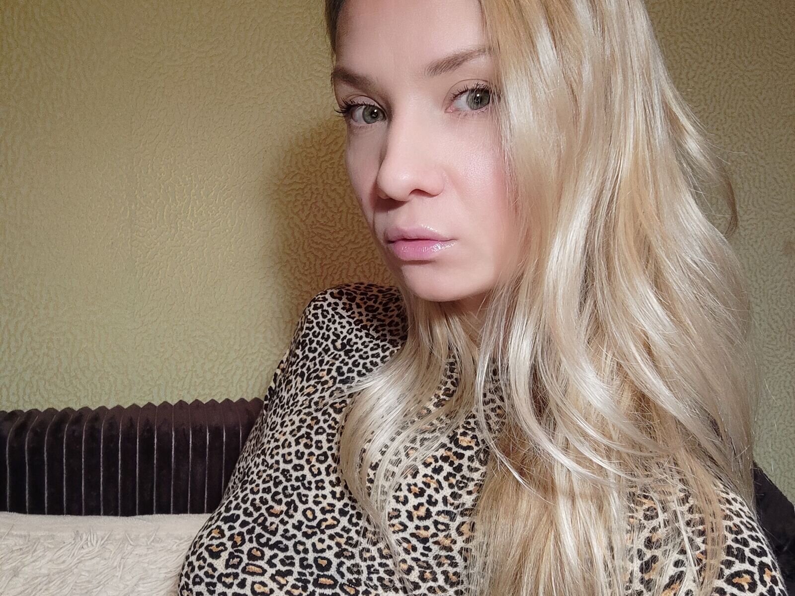 Free Live Sex Chat With AdalynBred