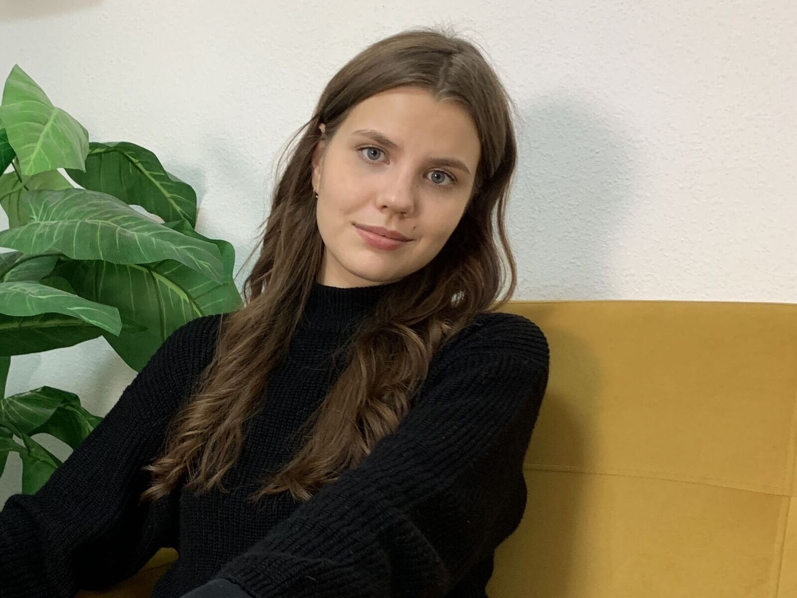 Free Live Sex Chat With AIanaMartin