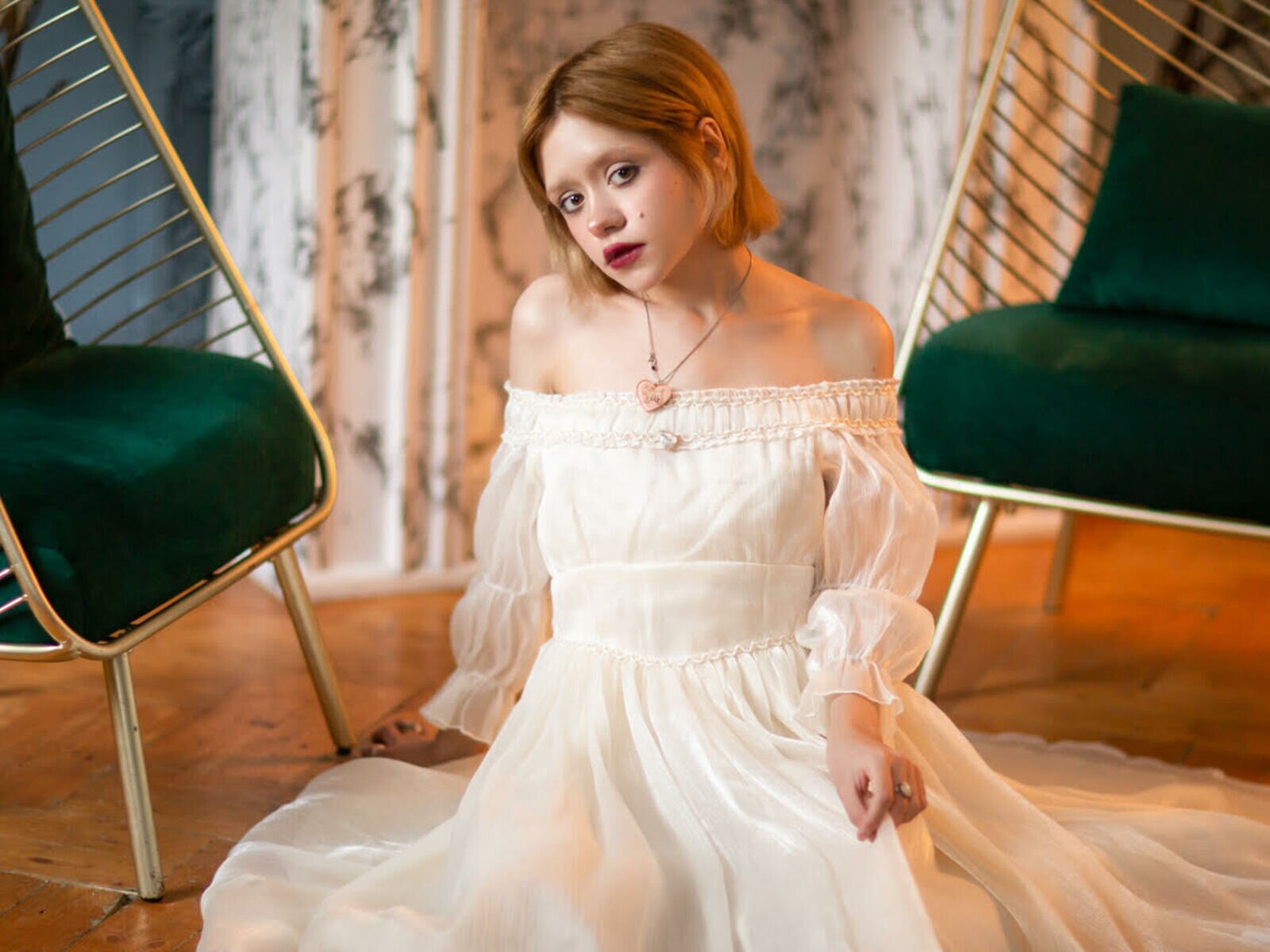 Free Live Sex Chat With AliseOlsen
