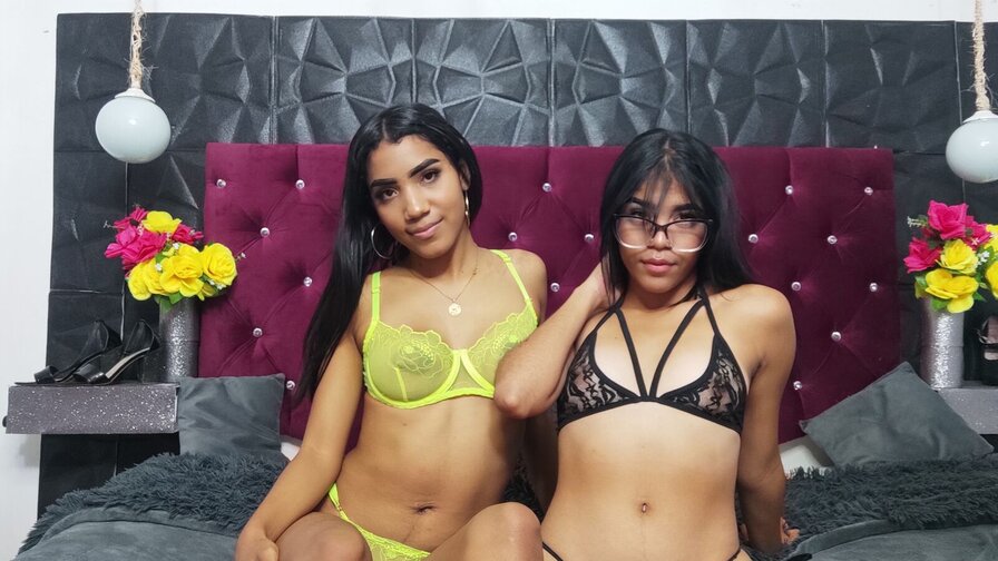 Free Live Sex Chat With AlishaAndSophia