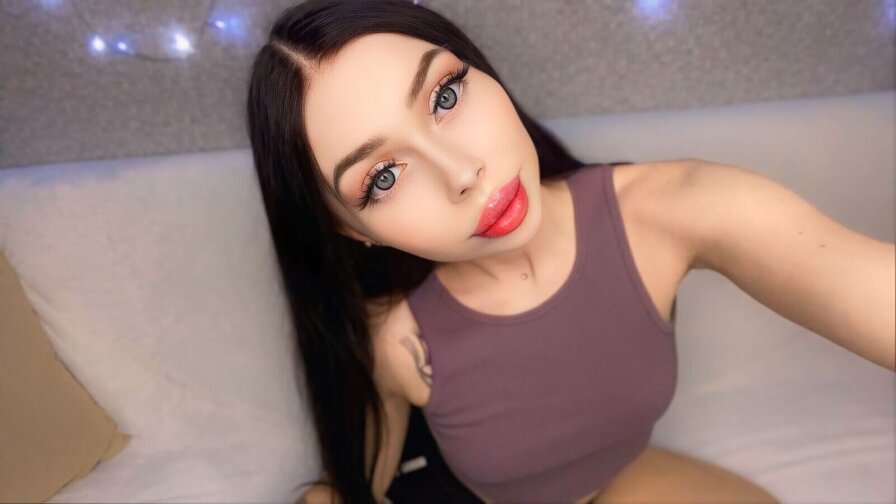 Free Live Sex Chat With AmyTixy