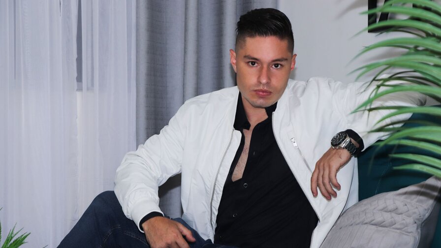Free Live Sex Chat With AndresDurango