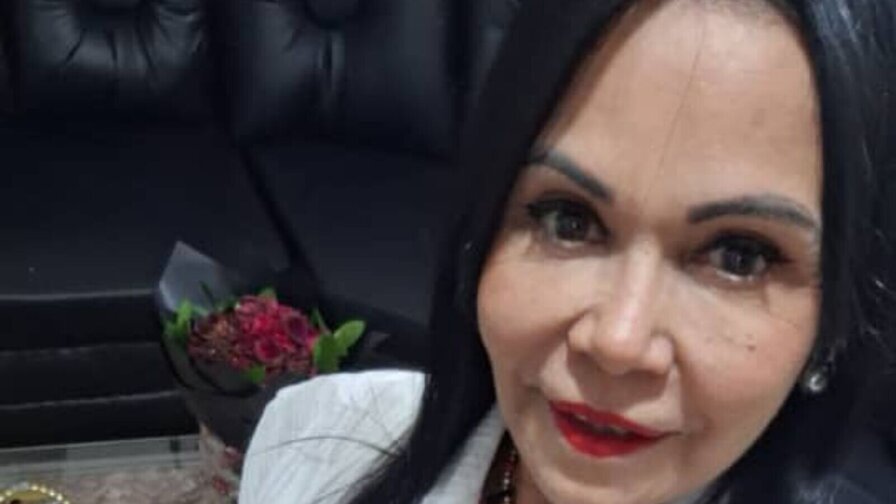 Free Live Sex Chat With AranzaJones