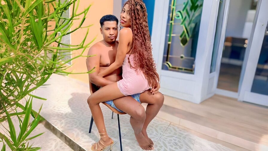 Free Live Sex Chat With BertieuNanie