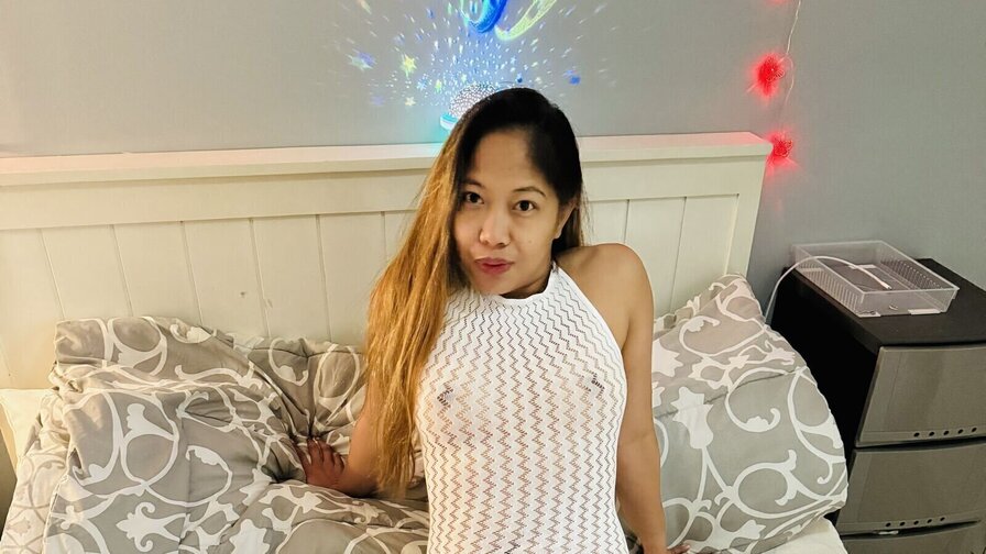 Free Live Sex Chat With BlossomsPink