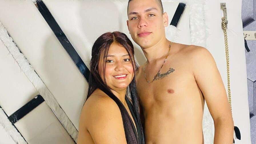 Free Live Sex Chat With BrunnoAndViky