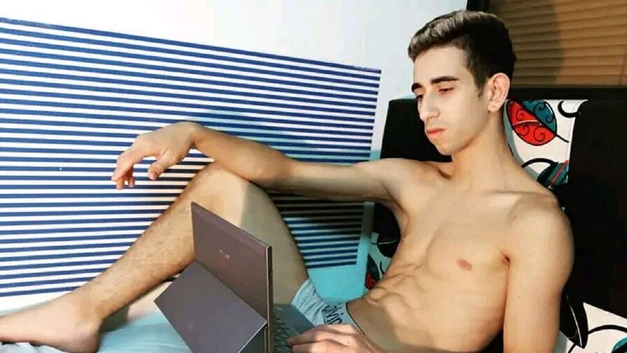 Free Live Sex Chat With CarlosRubio
