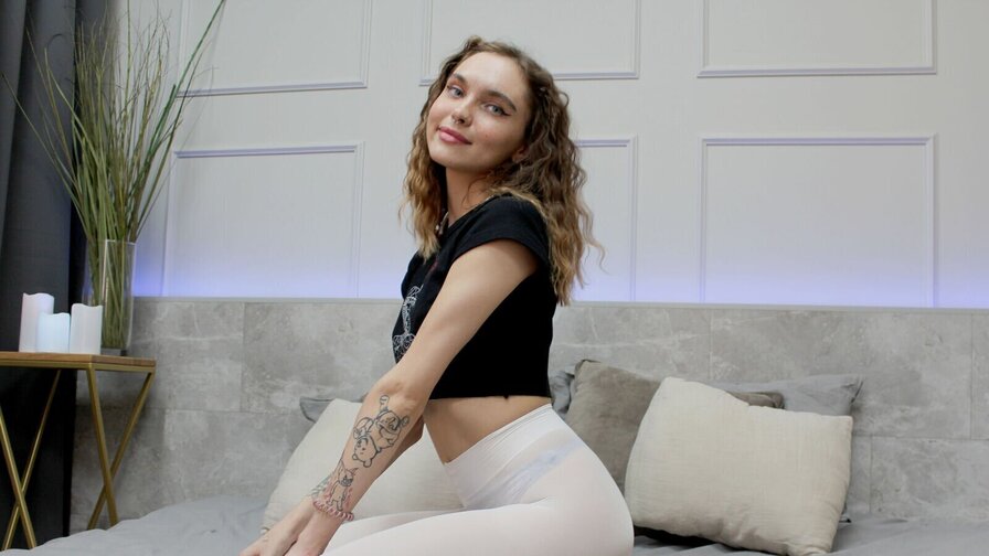Free Live Sex Chat With ChloeMikkelsen