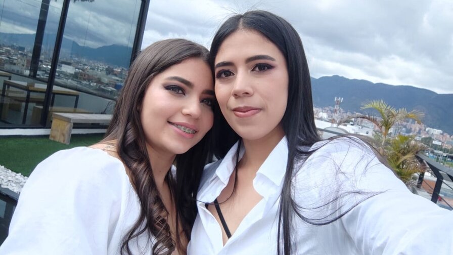 Free Live Sex Chat With ChloeandCasandra