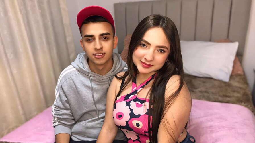 Free Live Sex Chat With DilanGiraldo