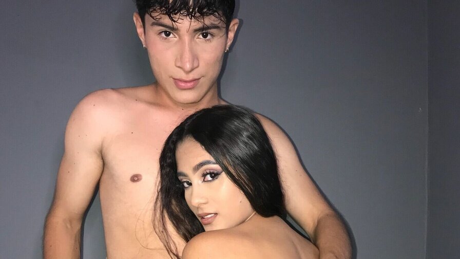 Free Live Sex Chat With DulceAndPhilips