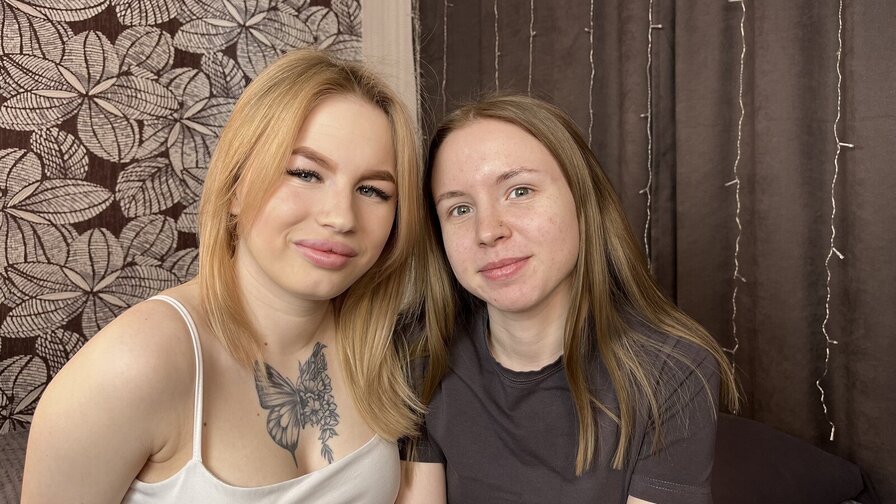 Free Live Sex Chat With ElwynaAndLora
