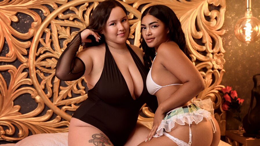 Free Live Sex Chat With ErinAndHanna