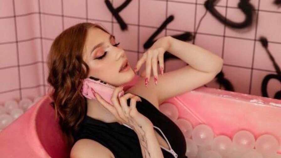 Free Live Sex Chat With EvaGroove