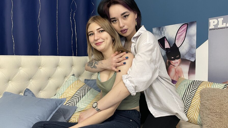 Free Live Sex Chat With GraceAndMitchell