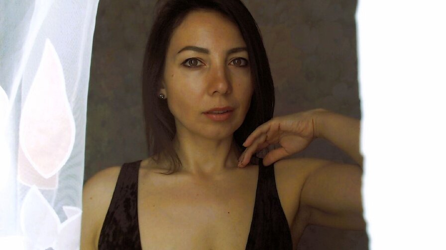 Free Live Sex Chat With HelenaMargo
