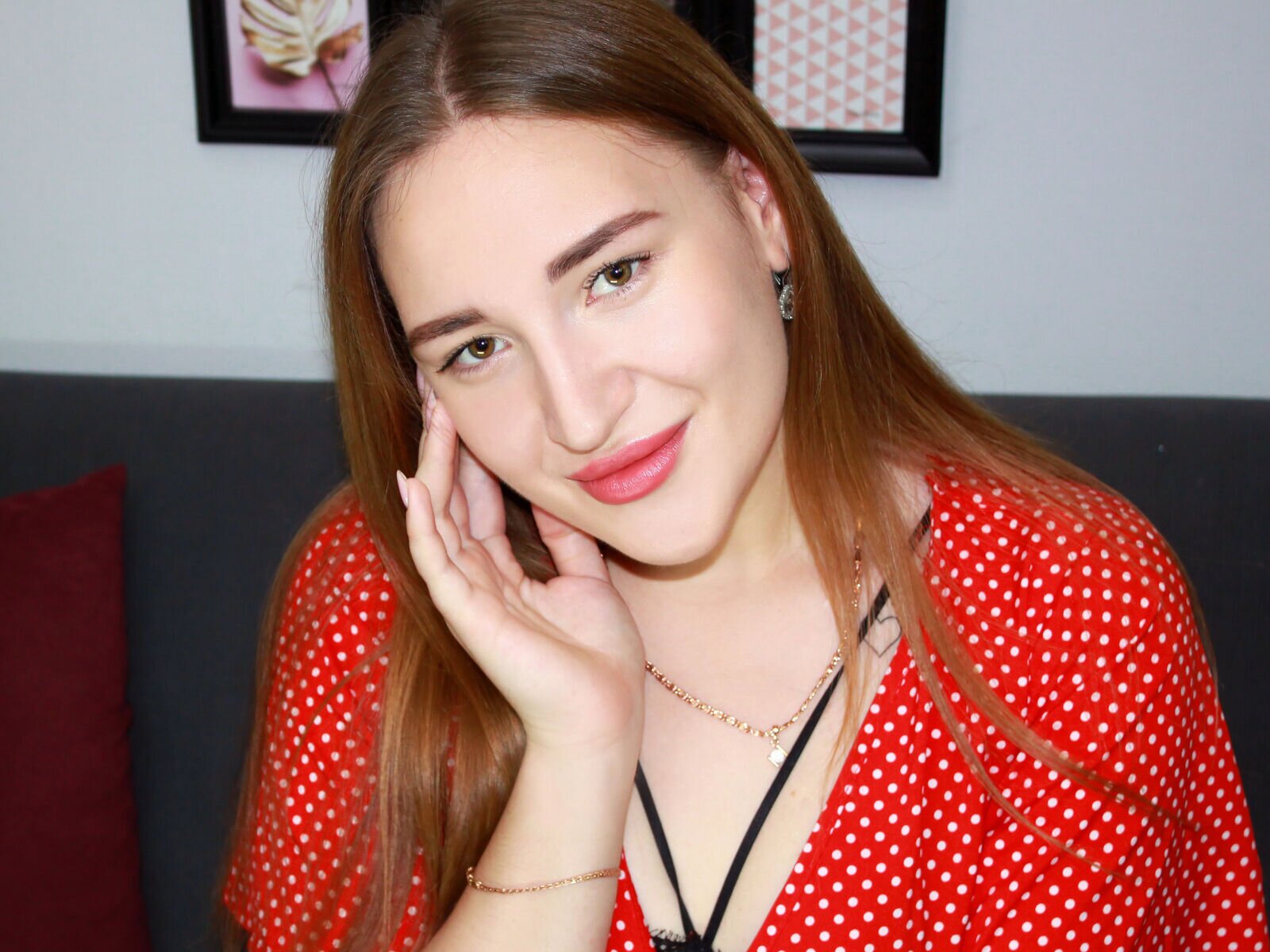 Free Live Sex Chat With IvyParkinson