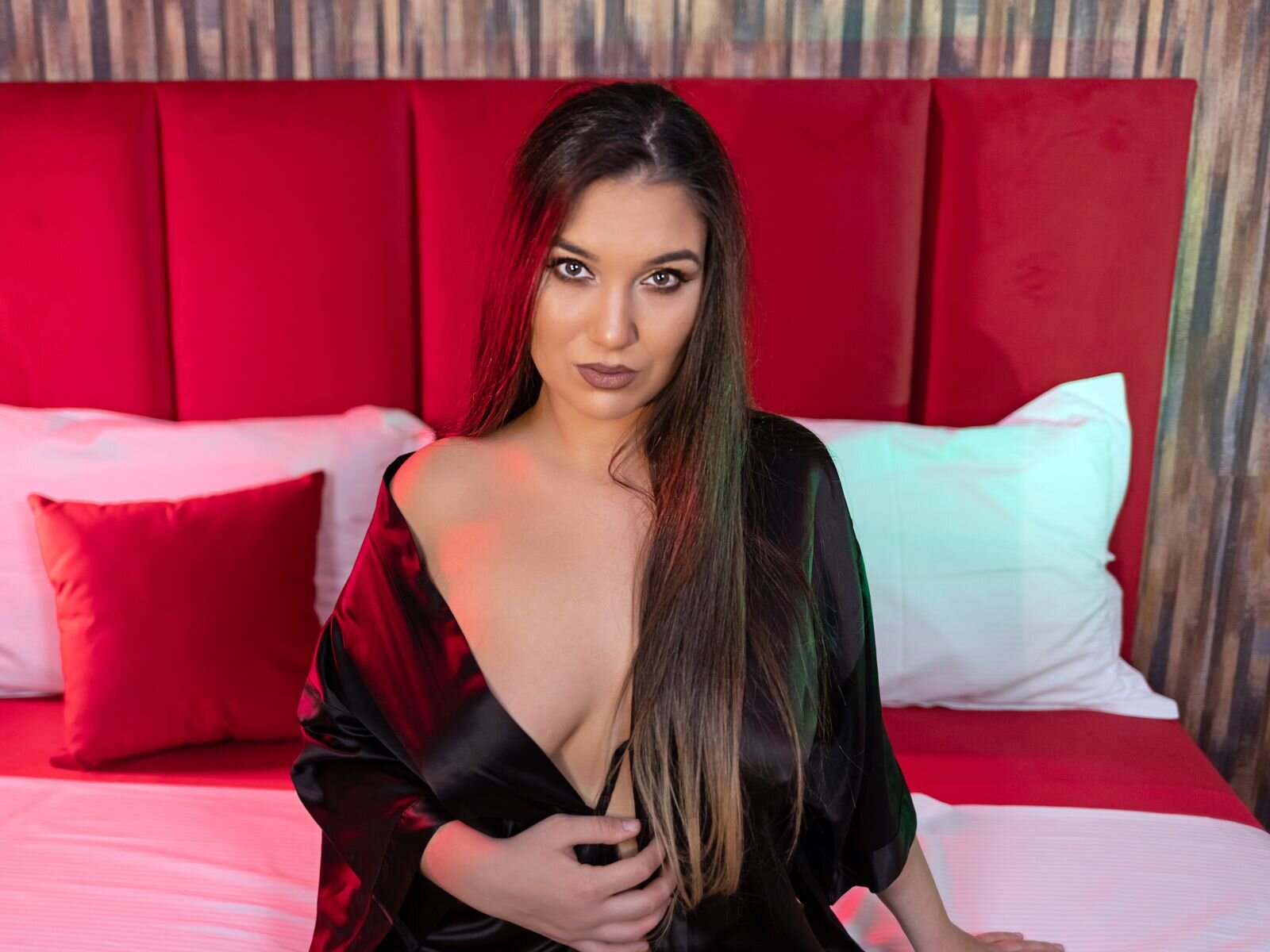 Free Live Sex Chat With JulieSilva