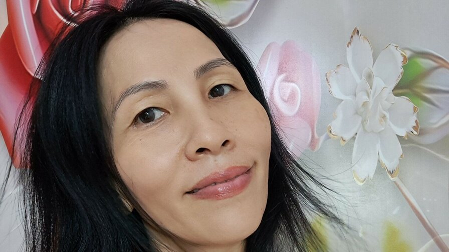 Free Live Sex Chat With KalilaKim