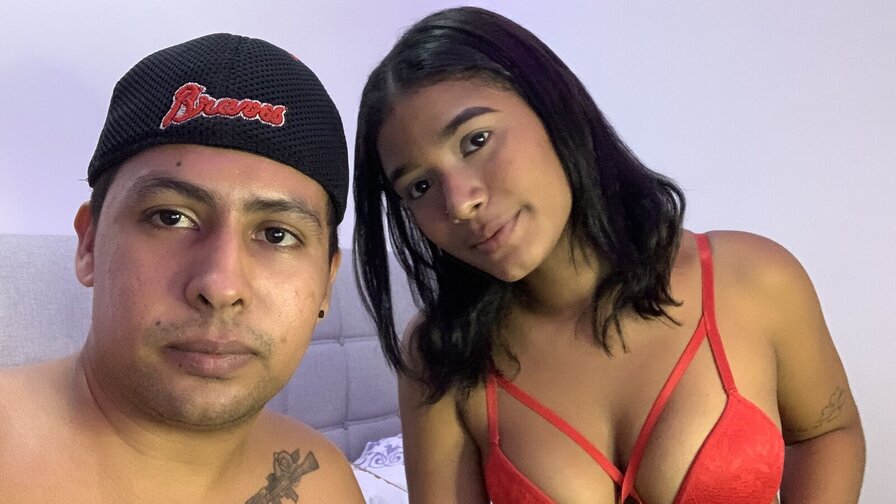 Free Live Sex Chat With KeylyandSergio