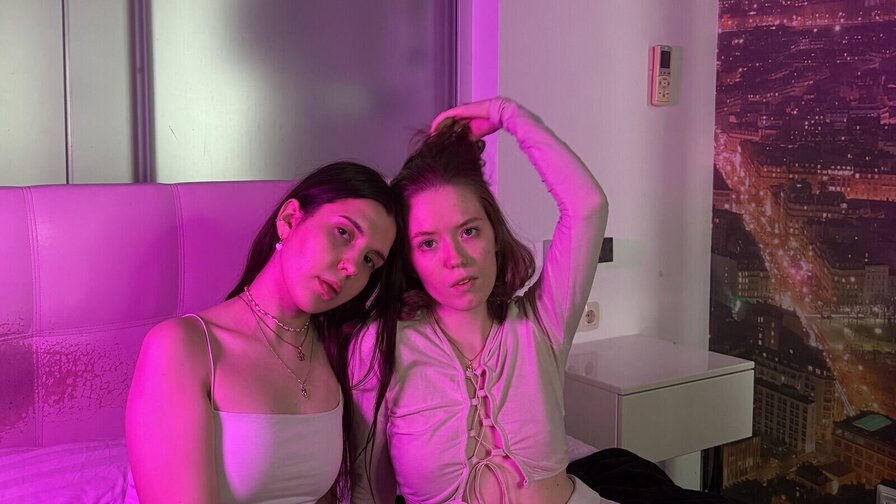 Free Live Sex Chat With KiraAndMary