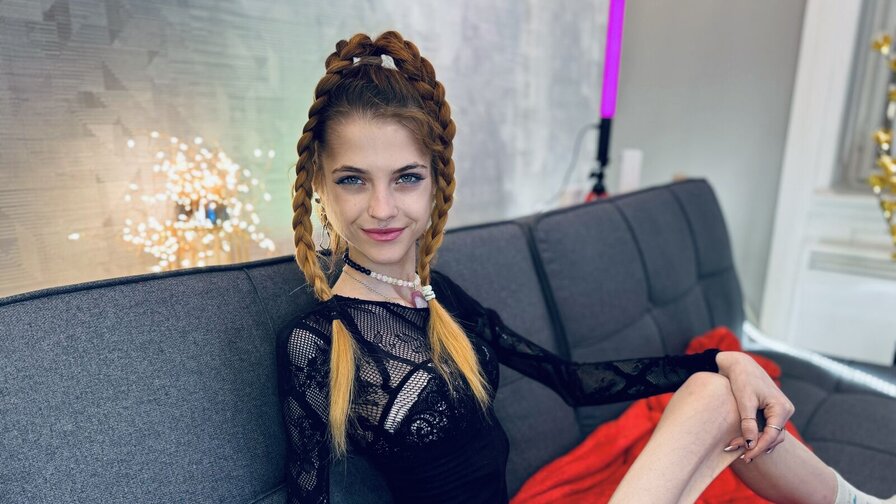 Free Live Sex Chat With KittyRaine