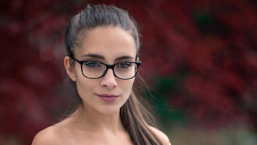 Free Live Sex Chat With LauraBeaty