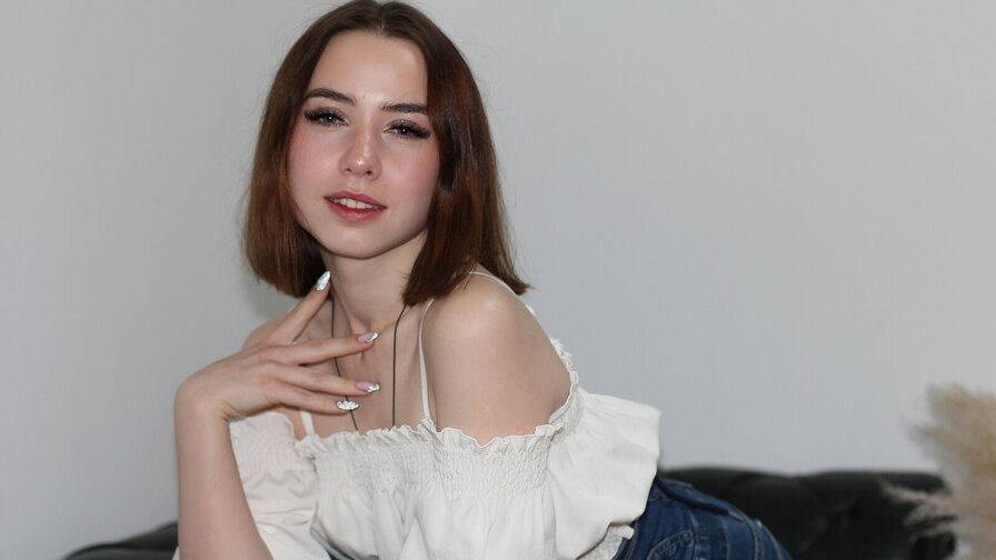 Free Live Sex Chat With LilyaShorter