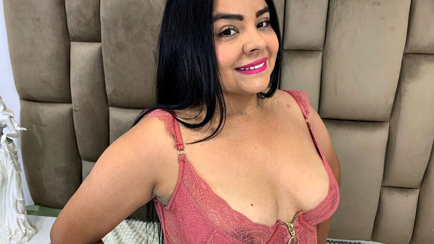 Free Live Sex Chat With LinaMenoti