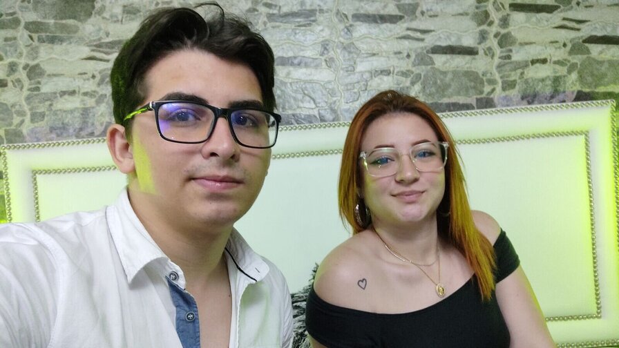 Free Live Sex Chat With MaddyandMauro