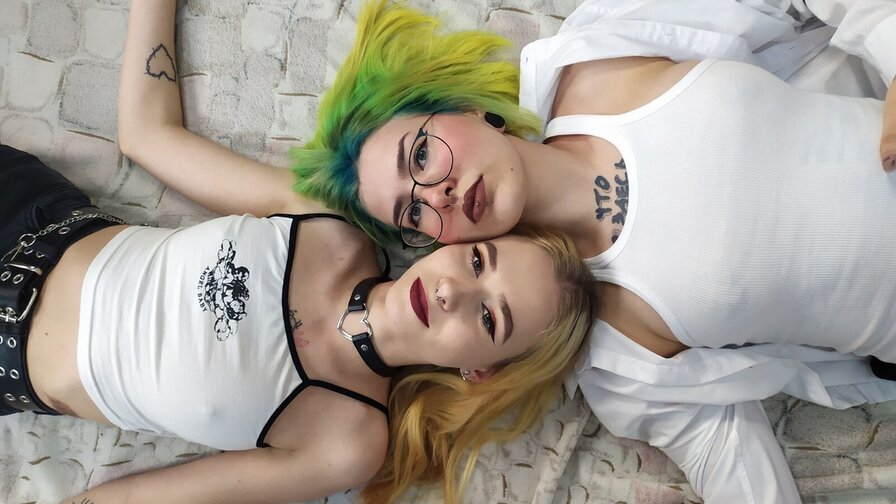Free Live Sex Chat With MollyAndAlison