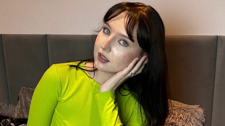 Free Live Sex Chat With MollyDance