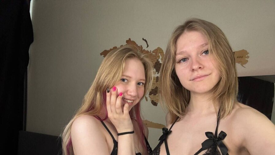 Free Live Sex Chat With PetulaAndErlene