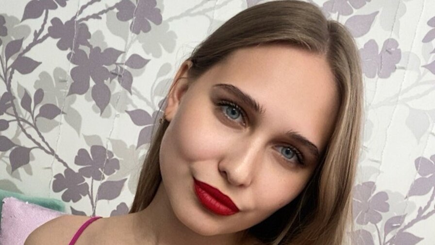 Free Live Sex Chat With PolinaJay