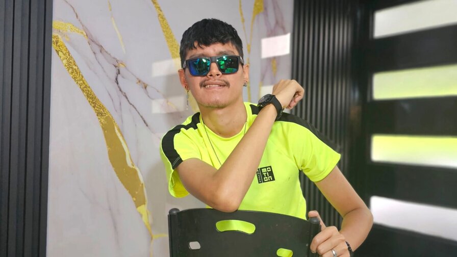 Free Live Sex Chat With RayanStar