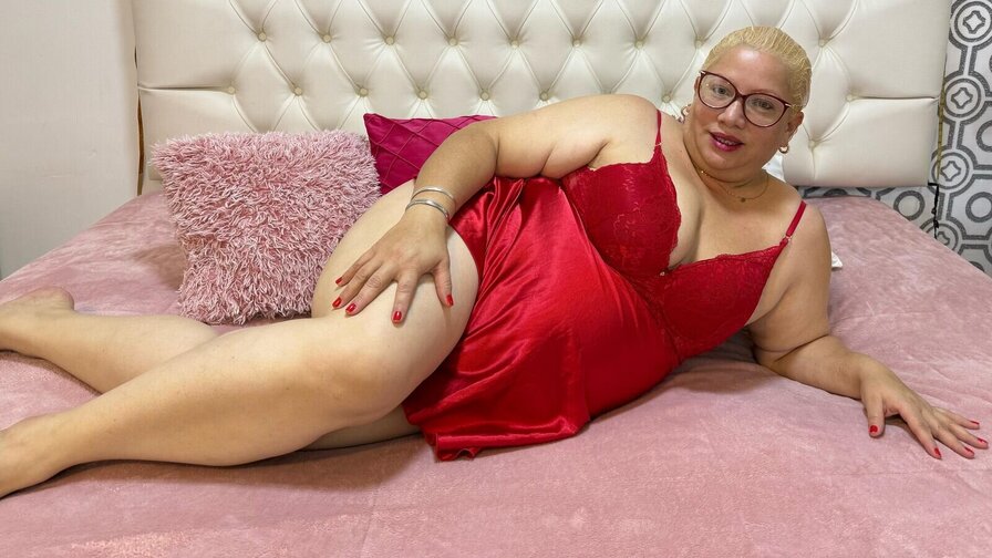 Free Live Sex Chat With RebbeccaHunter