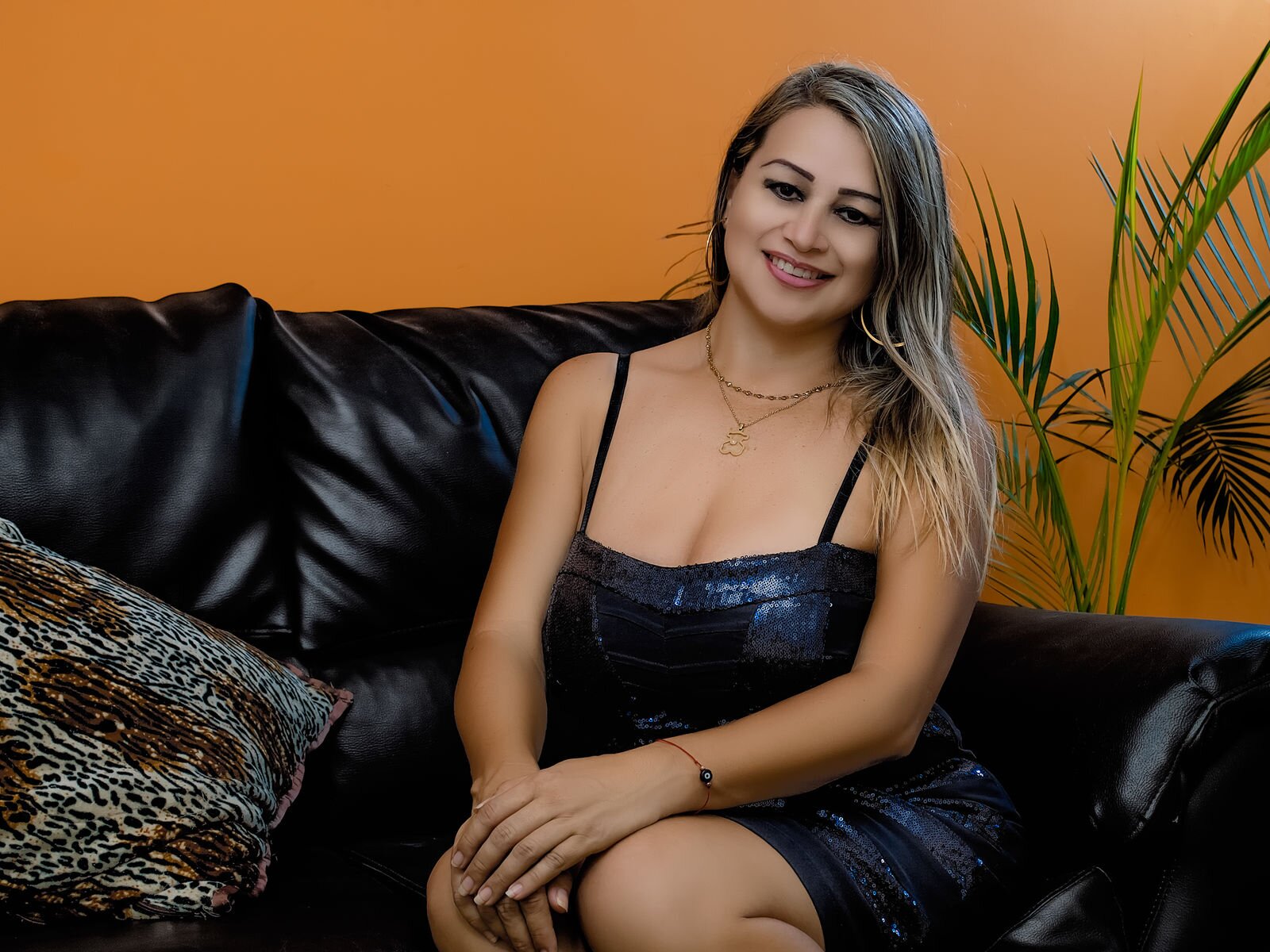 Free Live Sex Chat With RebecaCruz