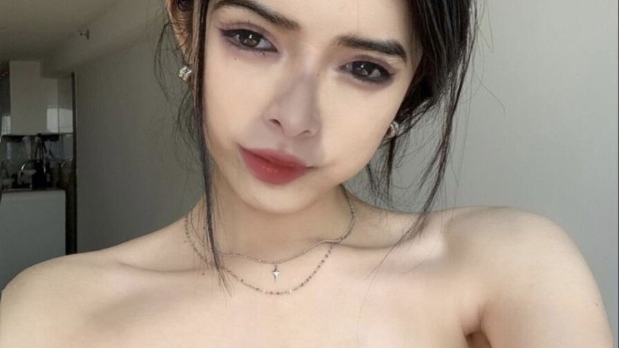 Free Live Sex Chat With SiroCarmen