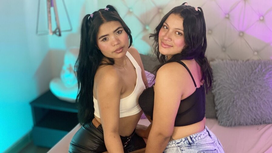 Free Live Sex Chat With SophiaandMila