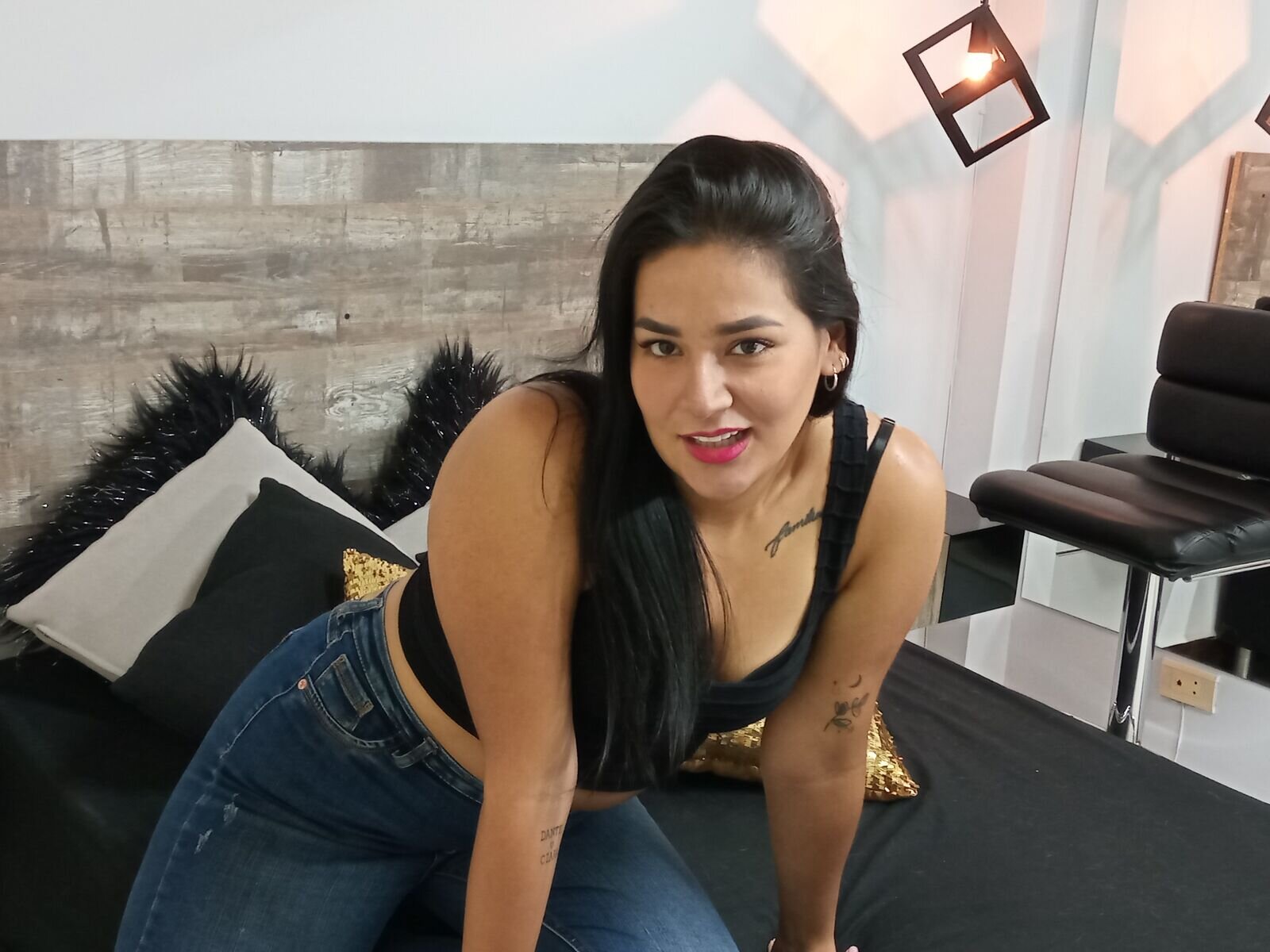 Free Live Sex Chat With SusanLujan