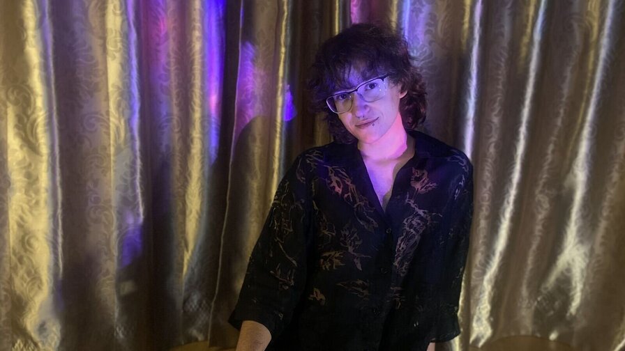 Free Live Sex Chat With ZackStivens